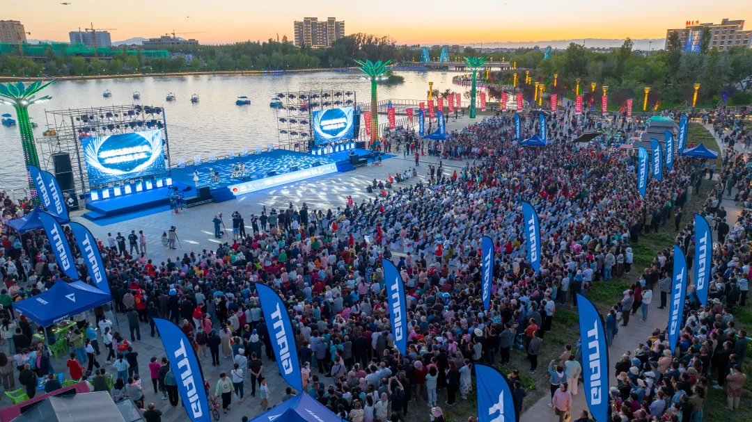 环赛里木湖公路自行车赛暨中国自行车运动骑游大会开幕-精河县政府网